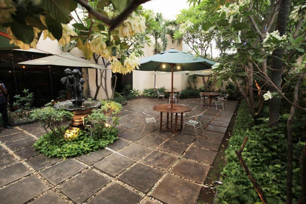 Oasis Amir Hotel Jakarta Exterior foto